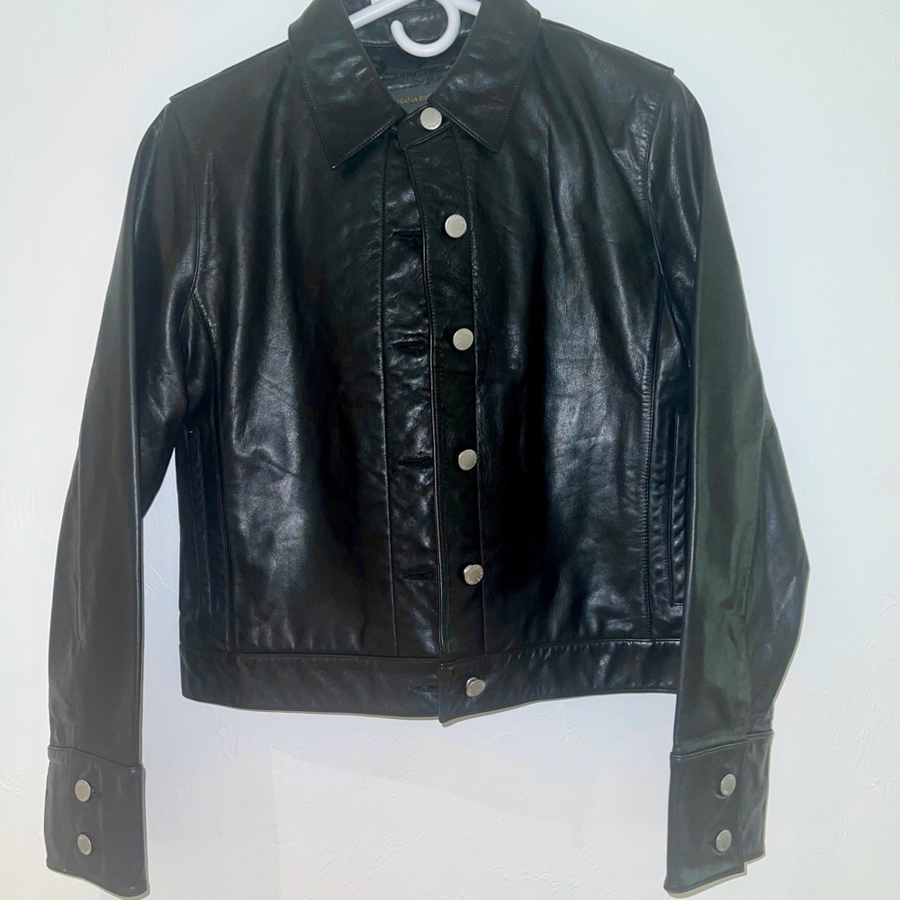 BR 100% leather jacket, inside and outside pockets